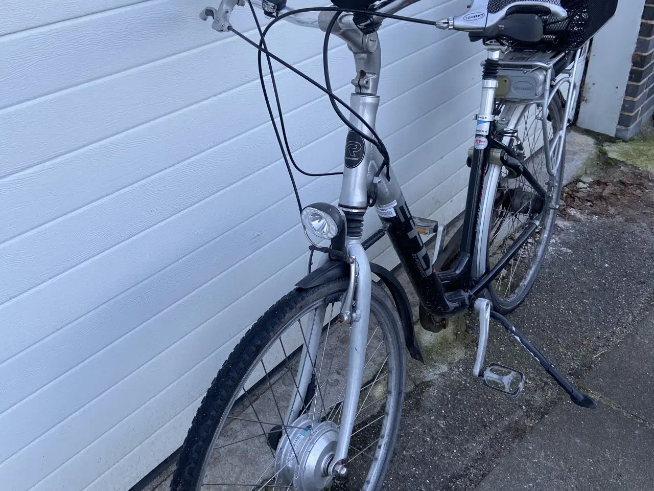 Billede 1 - E-Fly Dame / Pige elcykel med 7 gear