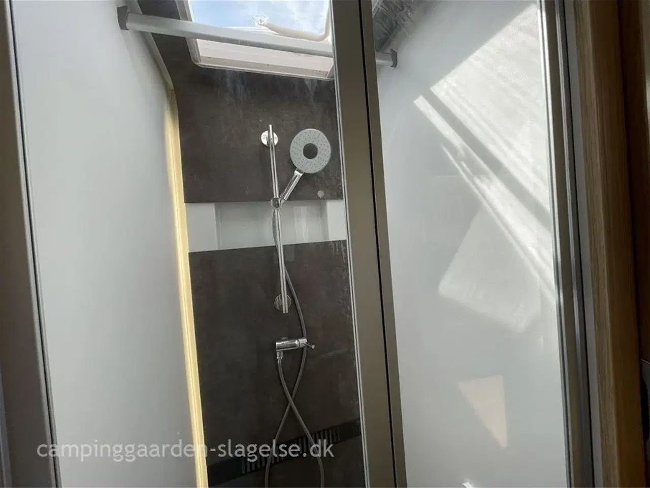 Billede 17 - 2023 - Adria Coral Plus 670 DL   AUTOMATGEAR - NEDSAT KR 136.568,-