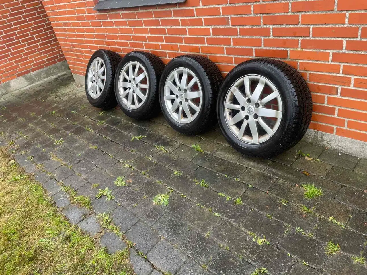 Billede 2 - 16” Originale Renault Aluhjul med vinterdæk