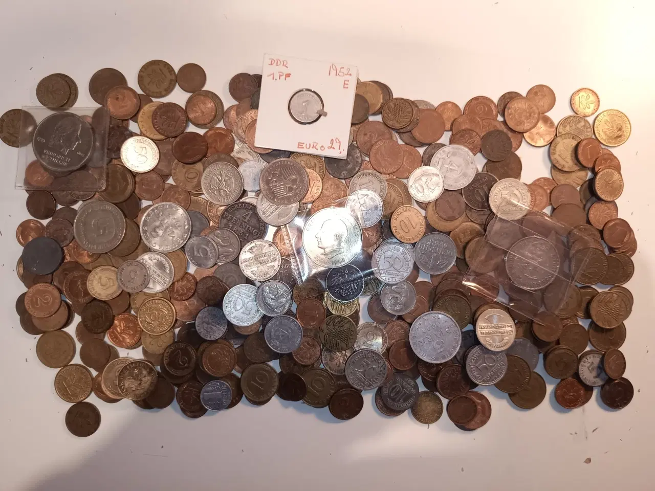 Billede 1 - Tyske mønter i mahogni kasse.