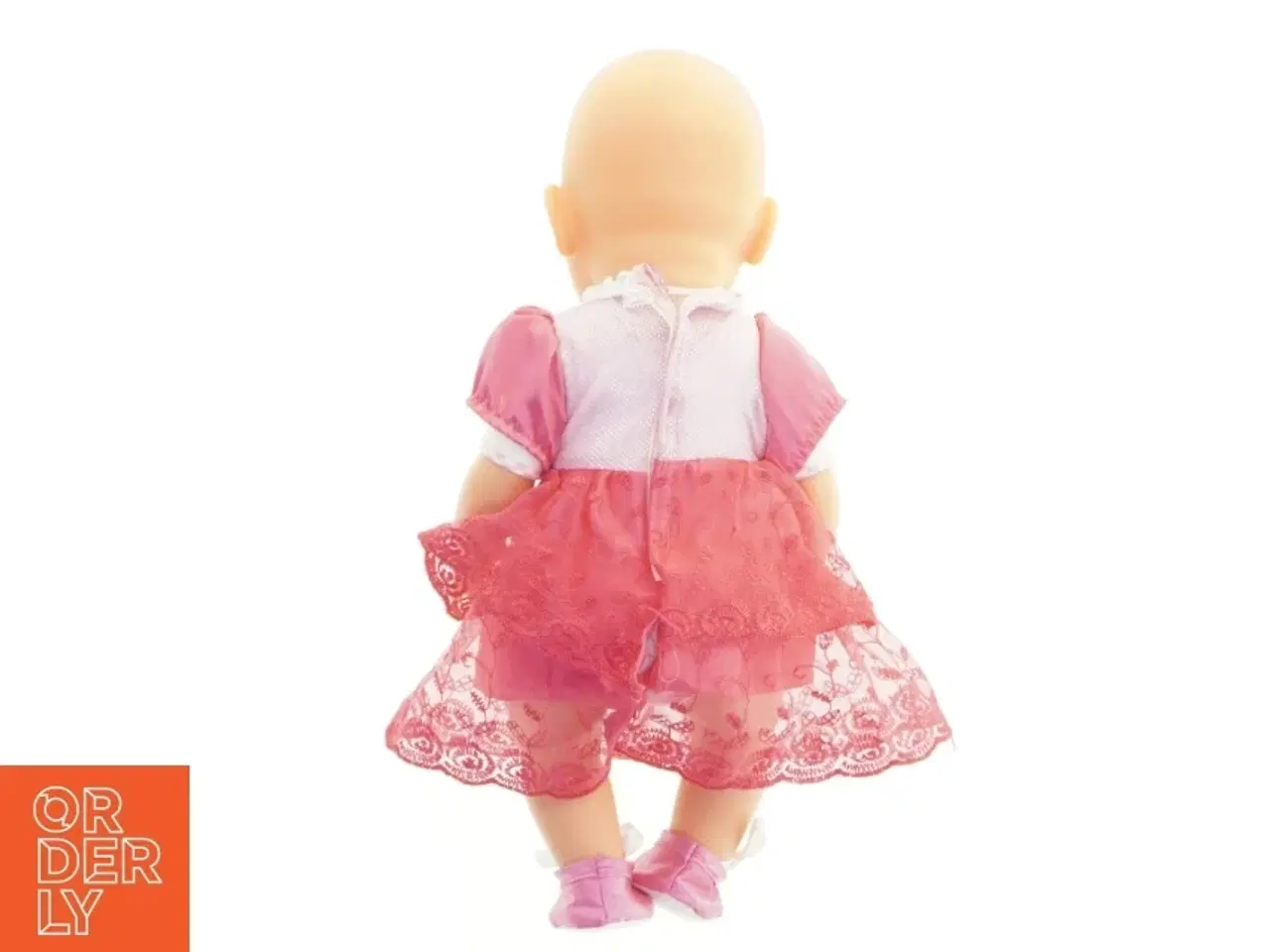 Billede 2 - Babydukke med lyserød kjole og sko (str. 41 cm)