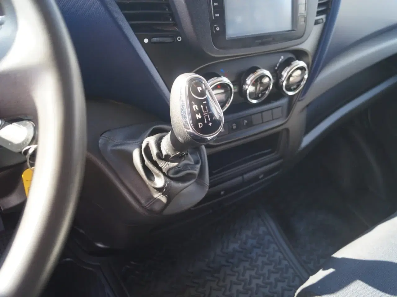 Billede 11 - Iveco Daily 3,0 35S18 Db.Kab m/lad AG8