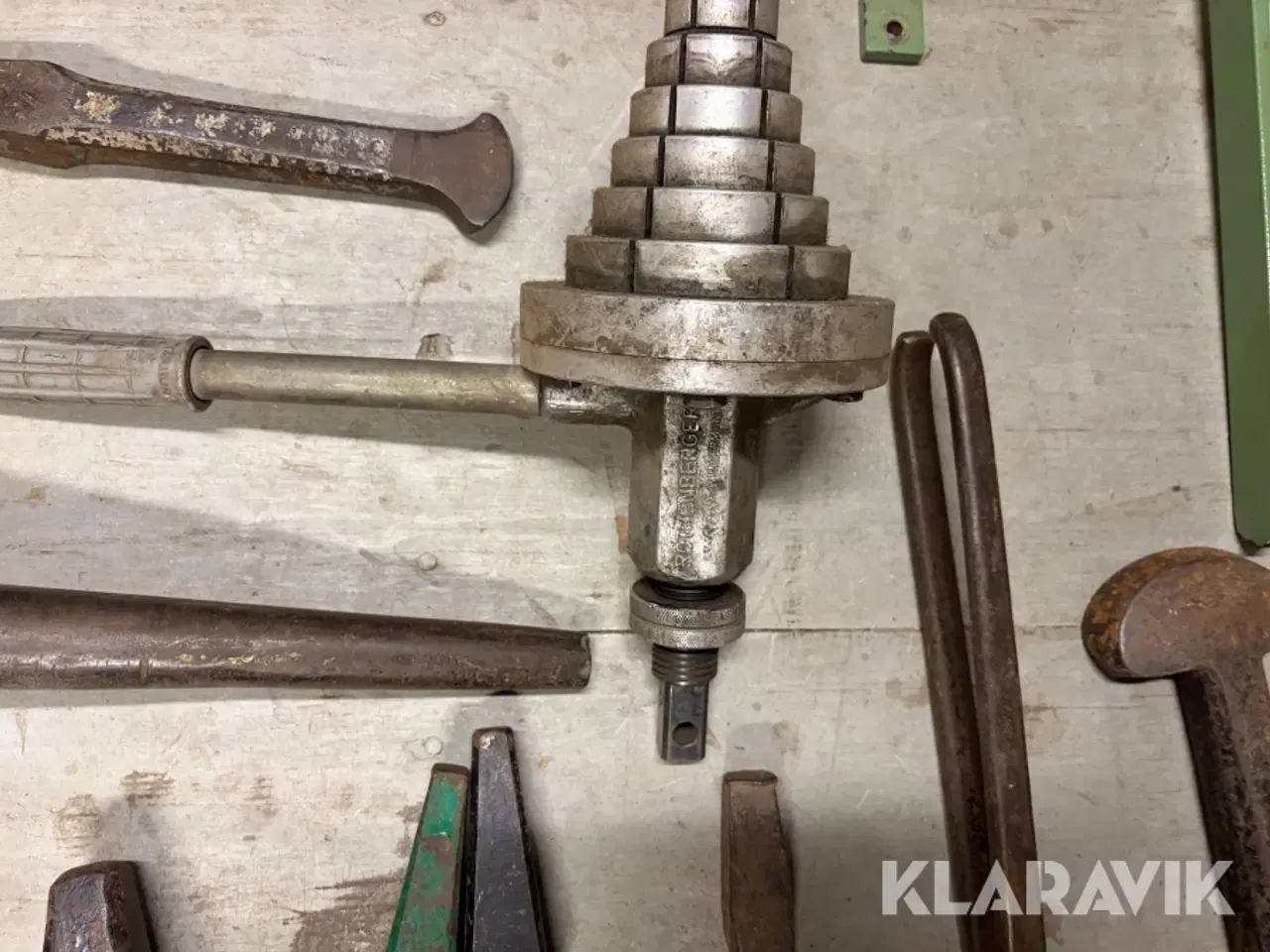 Billede 9 - Vulstmaskine og øvrigt blikkenslagerværktøj