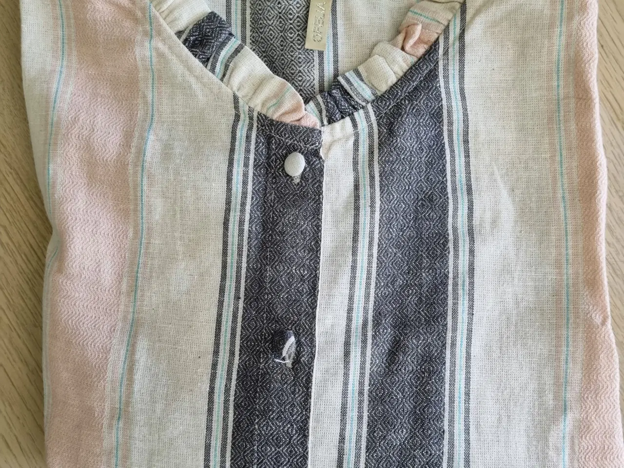 Billede 7 - Feminin skjortebluse fra Ofelia str M/38