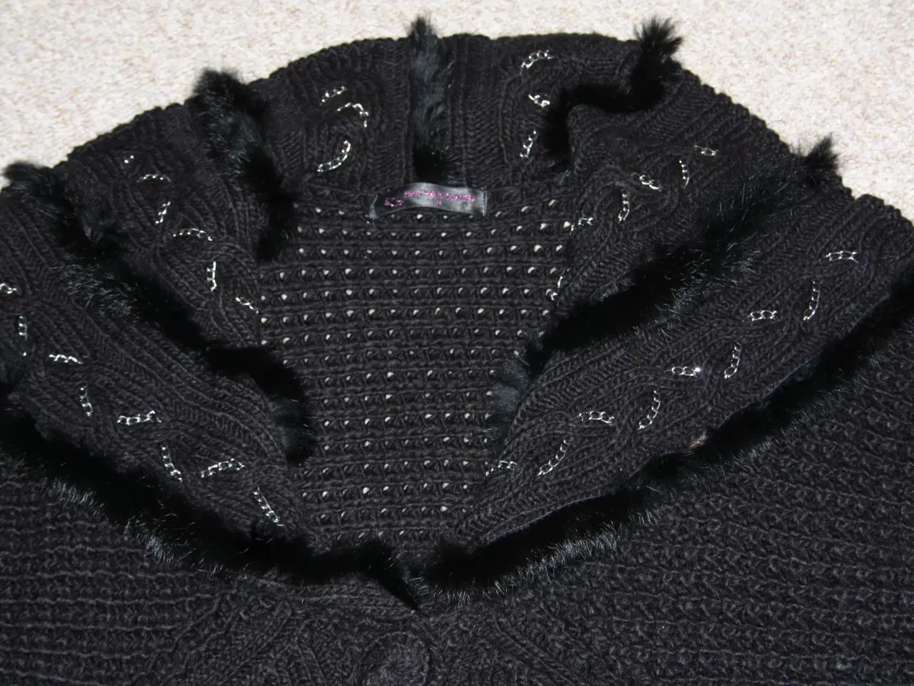 Billede 2 -  Onlyfashion sweater str. M/L med pels