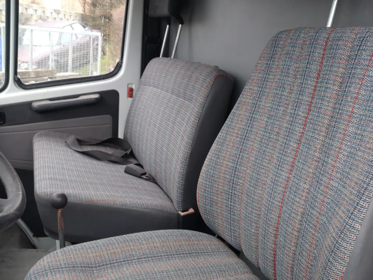 Billede 5 - MB 210, en ejers kasse km.250000. 