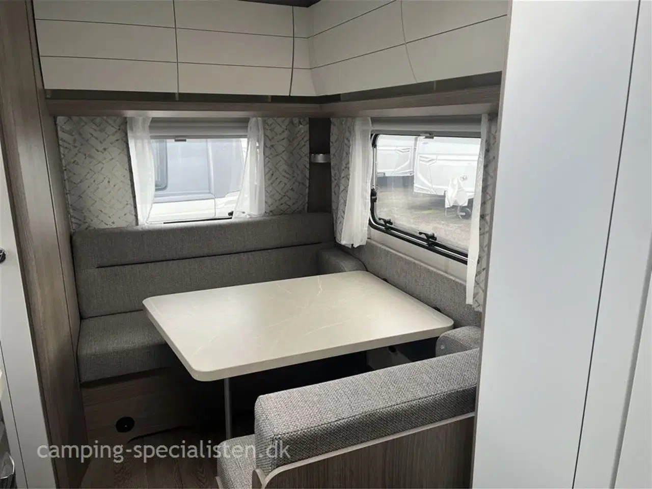 Billede 6 - 2024 - Hobby On Tour 390 SF   Hobby On Tour 390 SF ny model 2024 kan ses nu hos Camping-Specialisten.dk