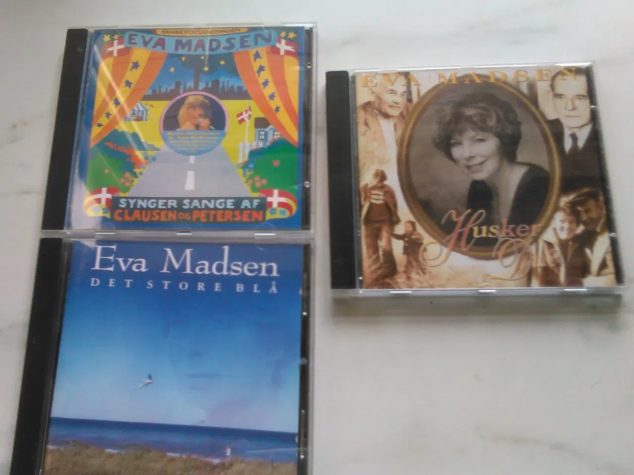Billede 1 - EVA MADSEN: 3 titler Stk. 22 kr. - Alle 50 kr.