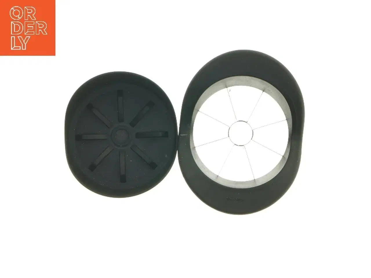 Billede 5 - Sort æbledeler  (str. Ø 15x Ø11 cm)