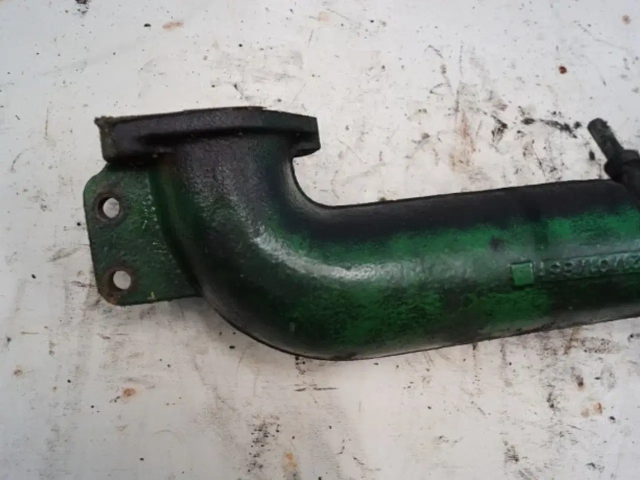 Billede 4 - John Deere 3140 Indsugningsmanifold R65851