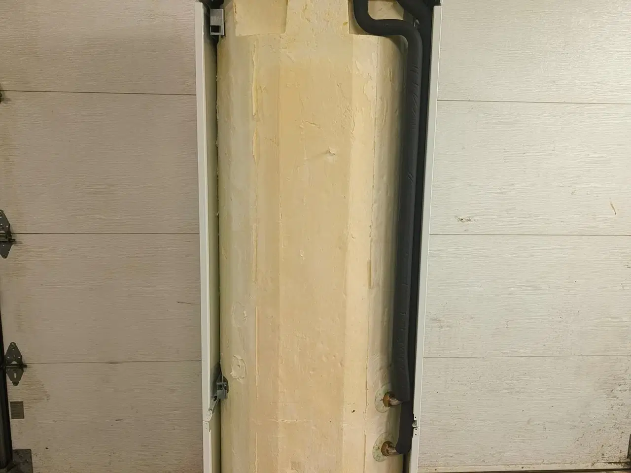 Billede 2 - Varmtvandsbeholder, Bosch. 300 ltr. Til varme pump
