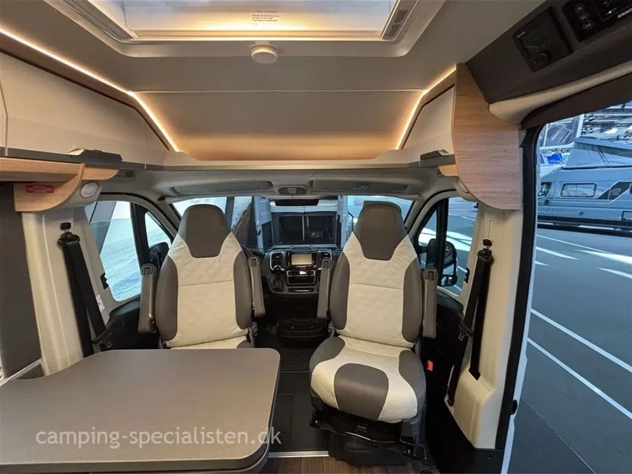 Billede 4 - 2026 - Knaus Boxlife 600 ME Platinum Selection   Ny Knaus Boxlife 600 ME Platinum Selection 2026 - kan snart opleves hos Camping-Specialisten i Silkeborg