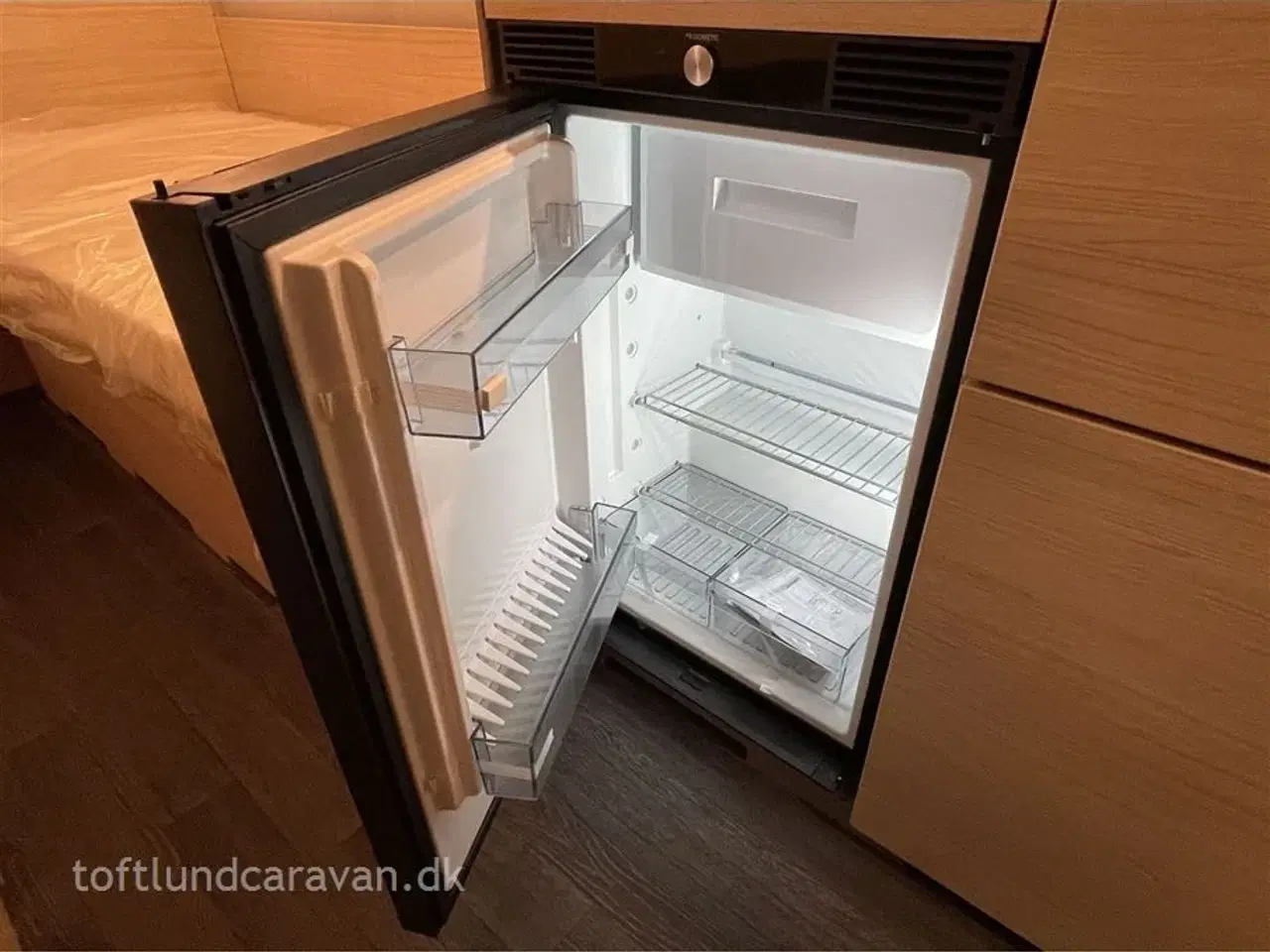 Billede 13 - 2025 - Weinsberg CaraCito 470 EU E-Power   LAV VÆGT. FULDELEKTRISK campingvogn med enkeltsenge. EGENVÆGT KUN 955 KG !!