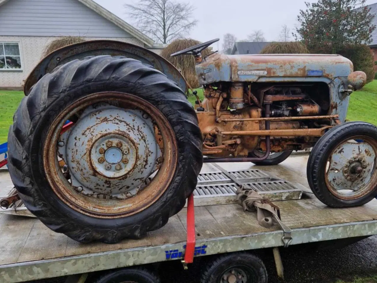 Billede 1 - KØBES/søger ferguson 35 Instruktionsbog 