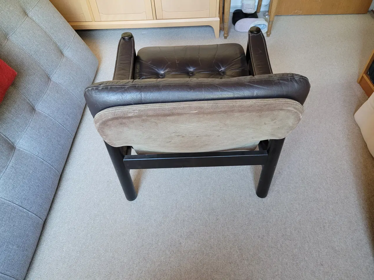 Billede 2 - 🛋️ Lænestol i brun læder – flot retrodesign ✨