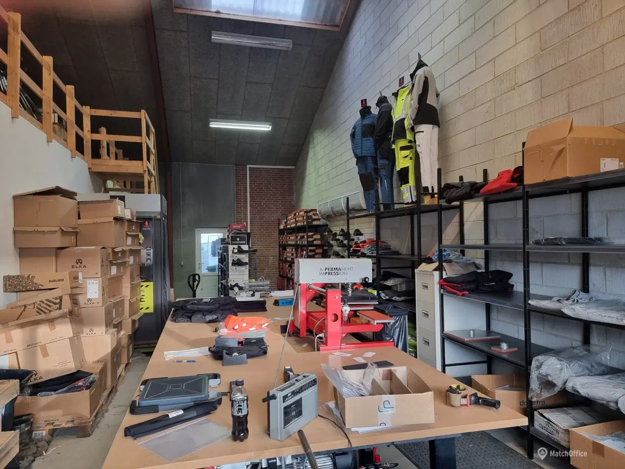 Billede 2 - Lager med kontor