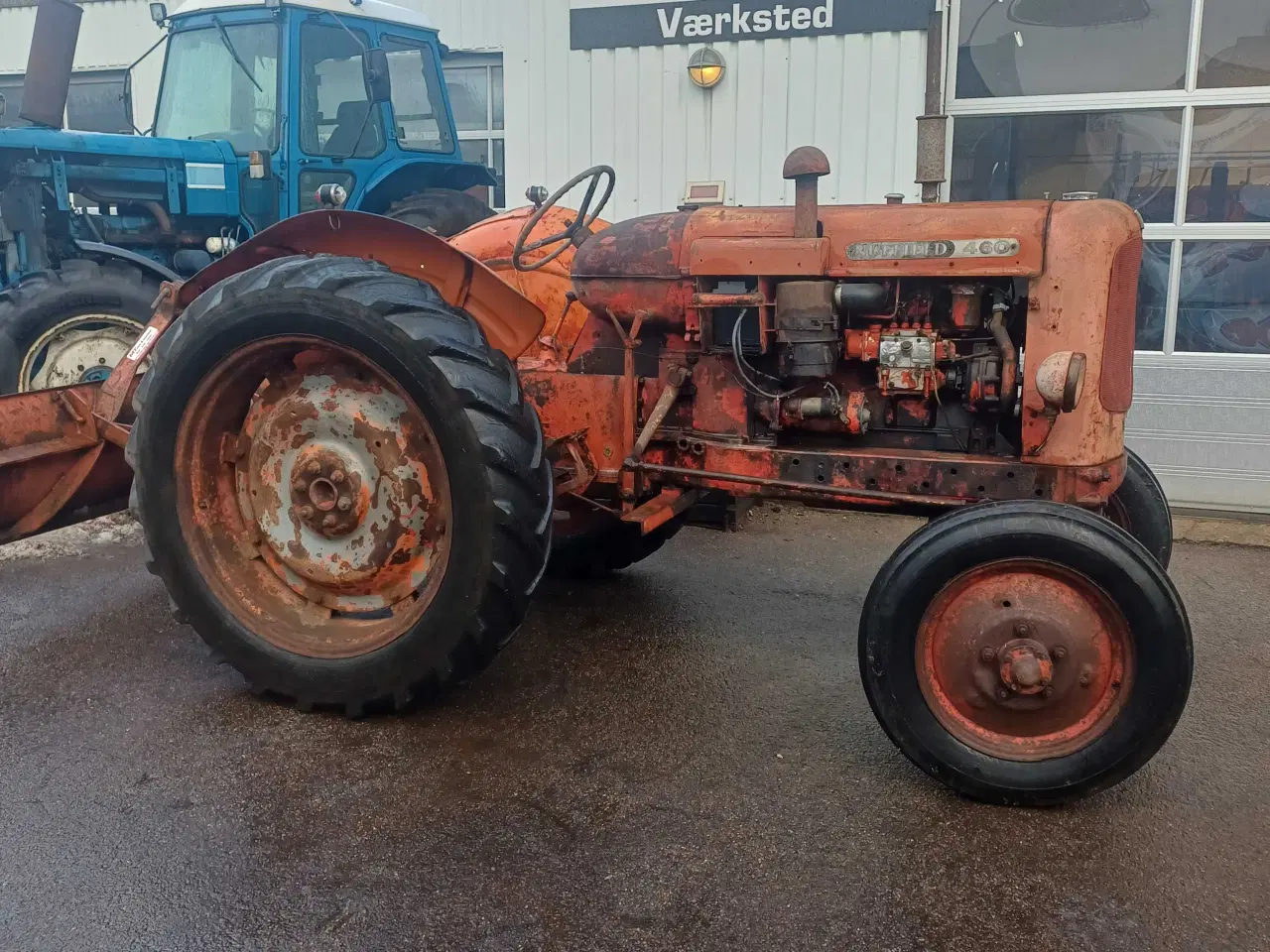 Billede 2 - Traktor med sneskraber 