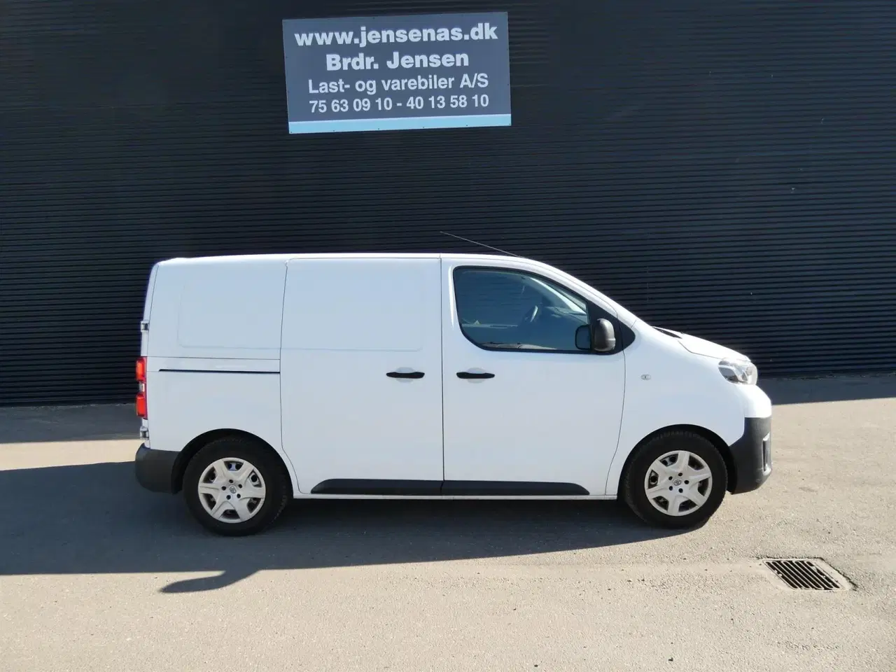 Billede 2 - Toyota Proace Compact 1,6 D Base Dobbelt bagdør u/ruder 95HK Van