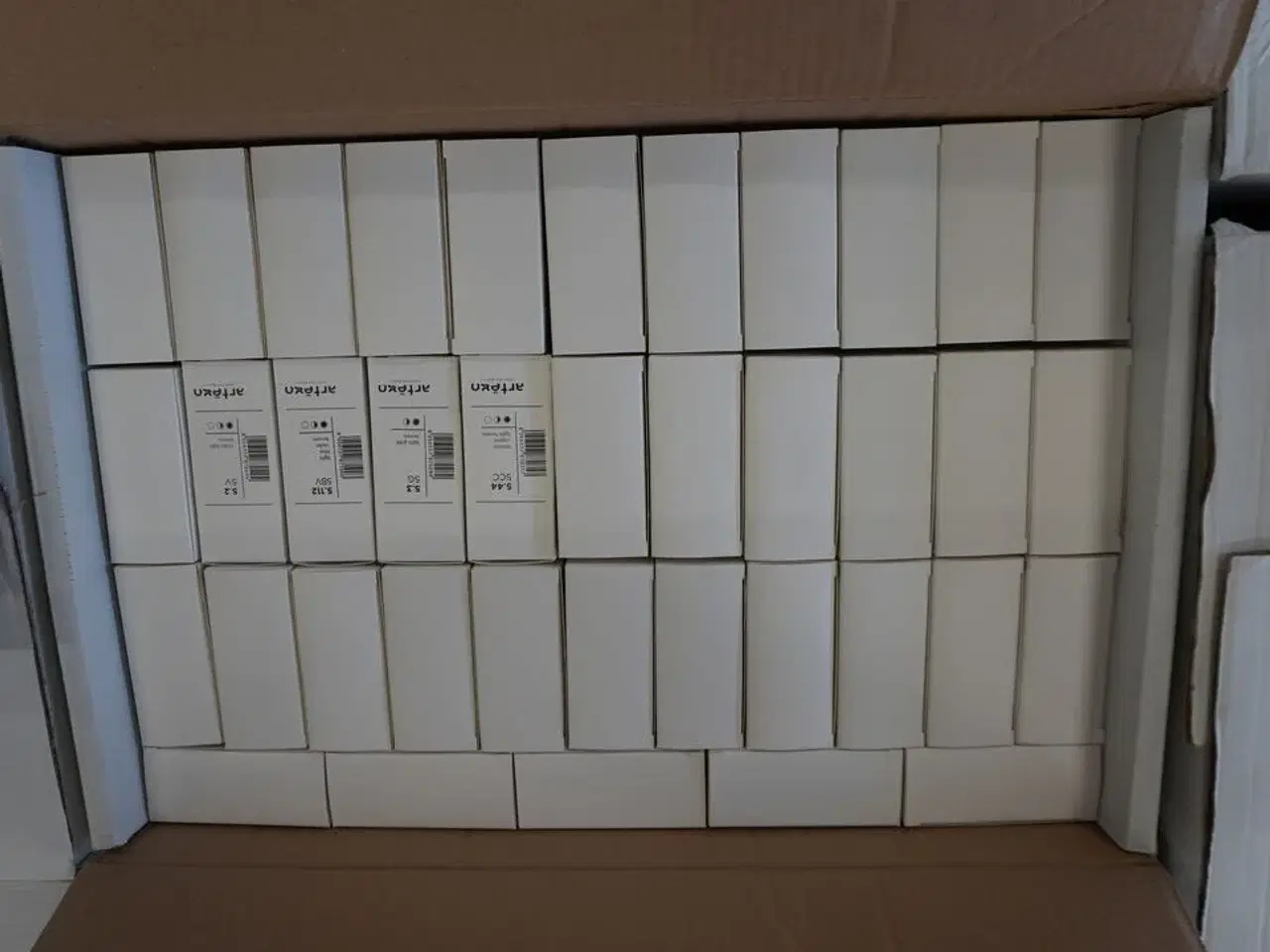 Billede 3 - Kasse med hårfarve, Artego BeautyFusion 100ml