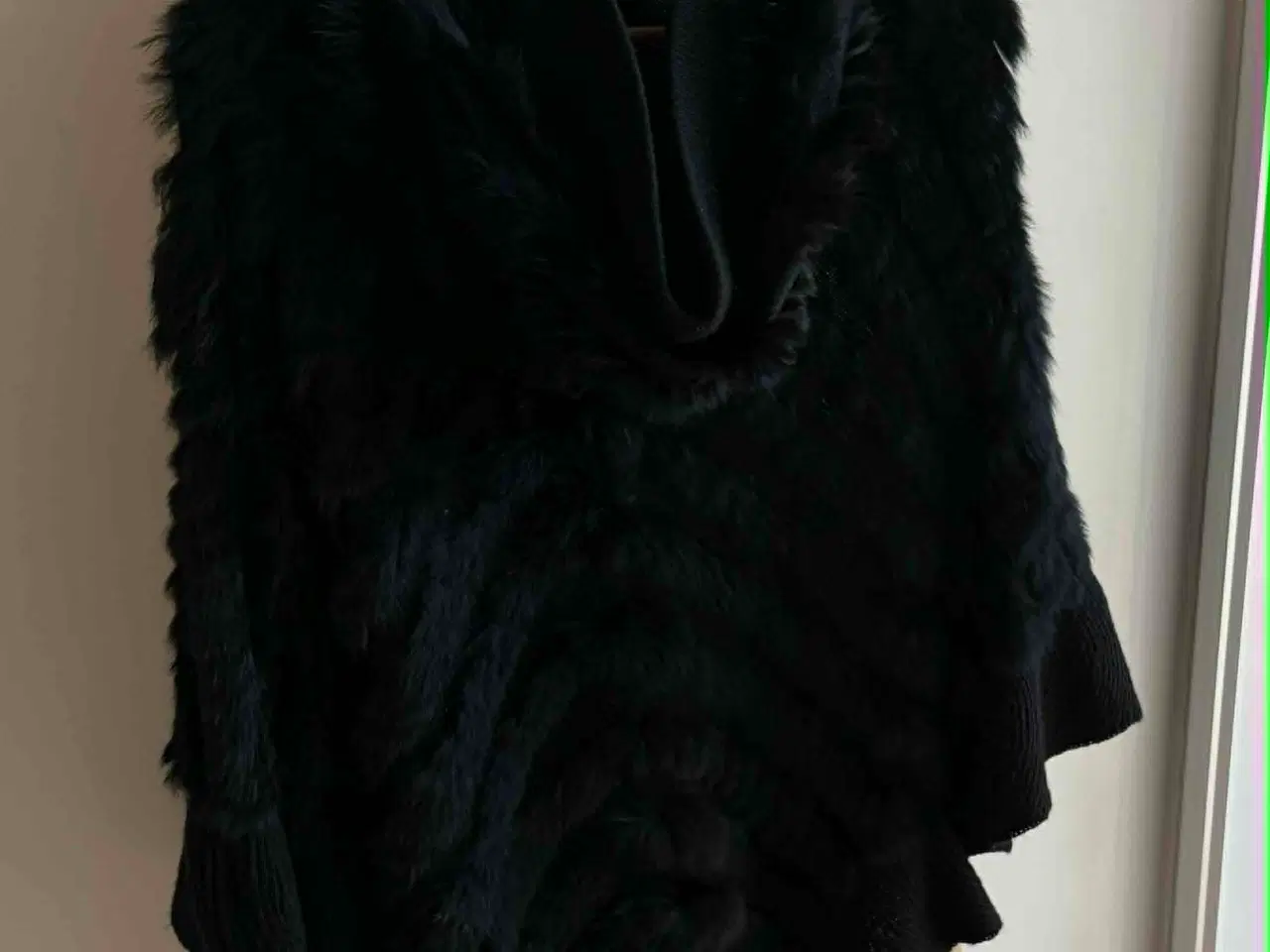 Billede 5 - Créton poncho med hætte i kaninpels, str. L // XL