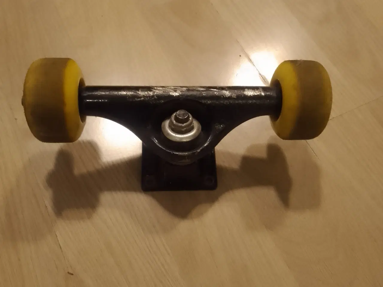 Billede 2 - Skatebord trucks Independent