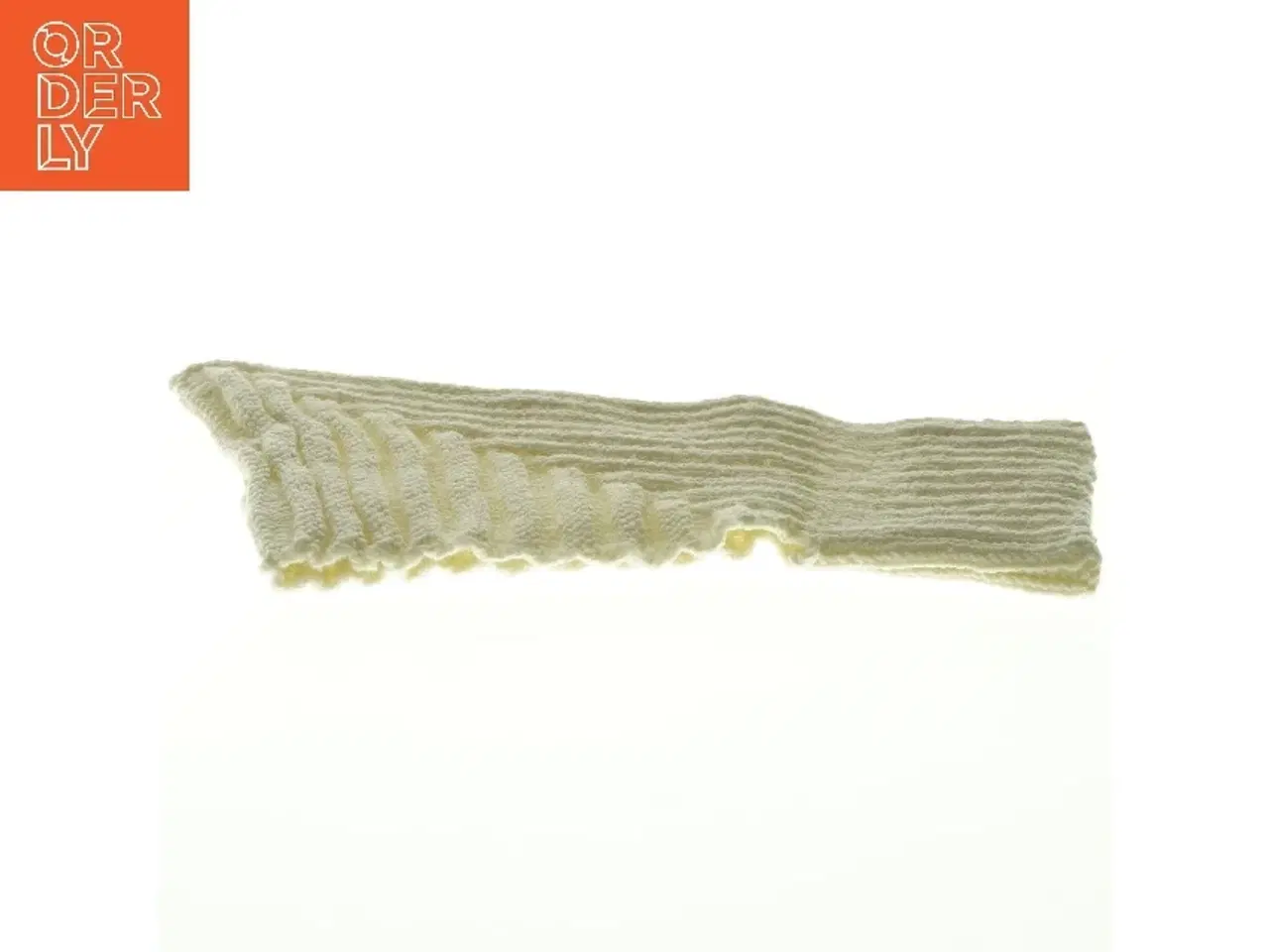 Billede 3 - Råhvid strikket tør babyhue 1-3 mdr.