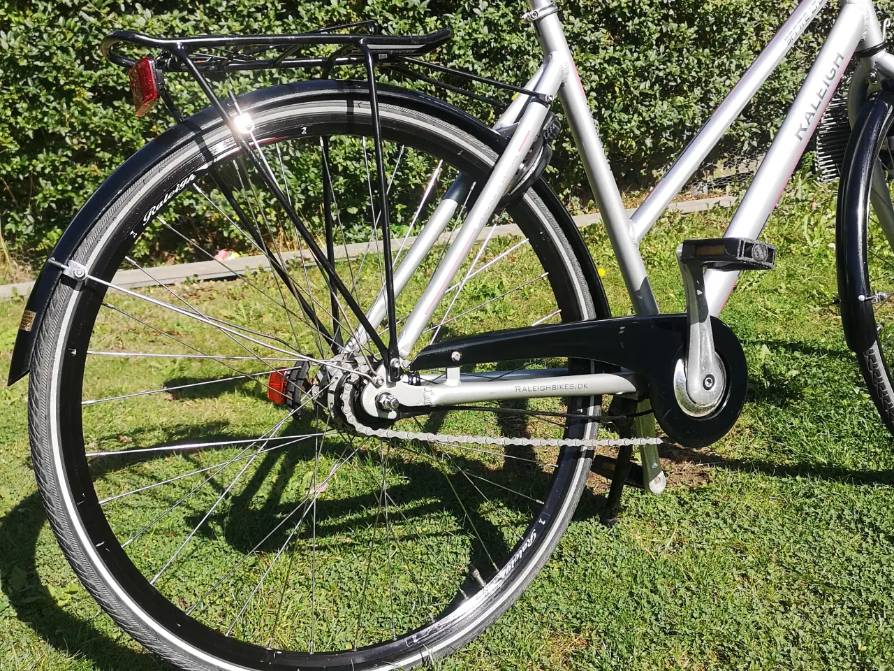 Billede 14 - RALEIGH 28"  52cm  Lås, nye dæk, ny kæde, 7 gear, 