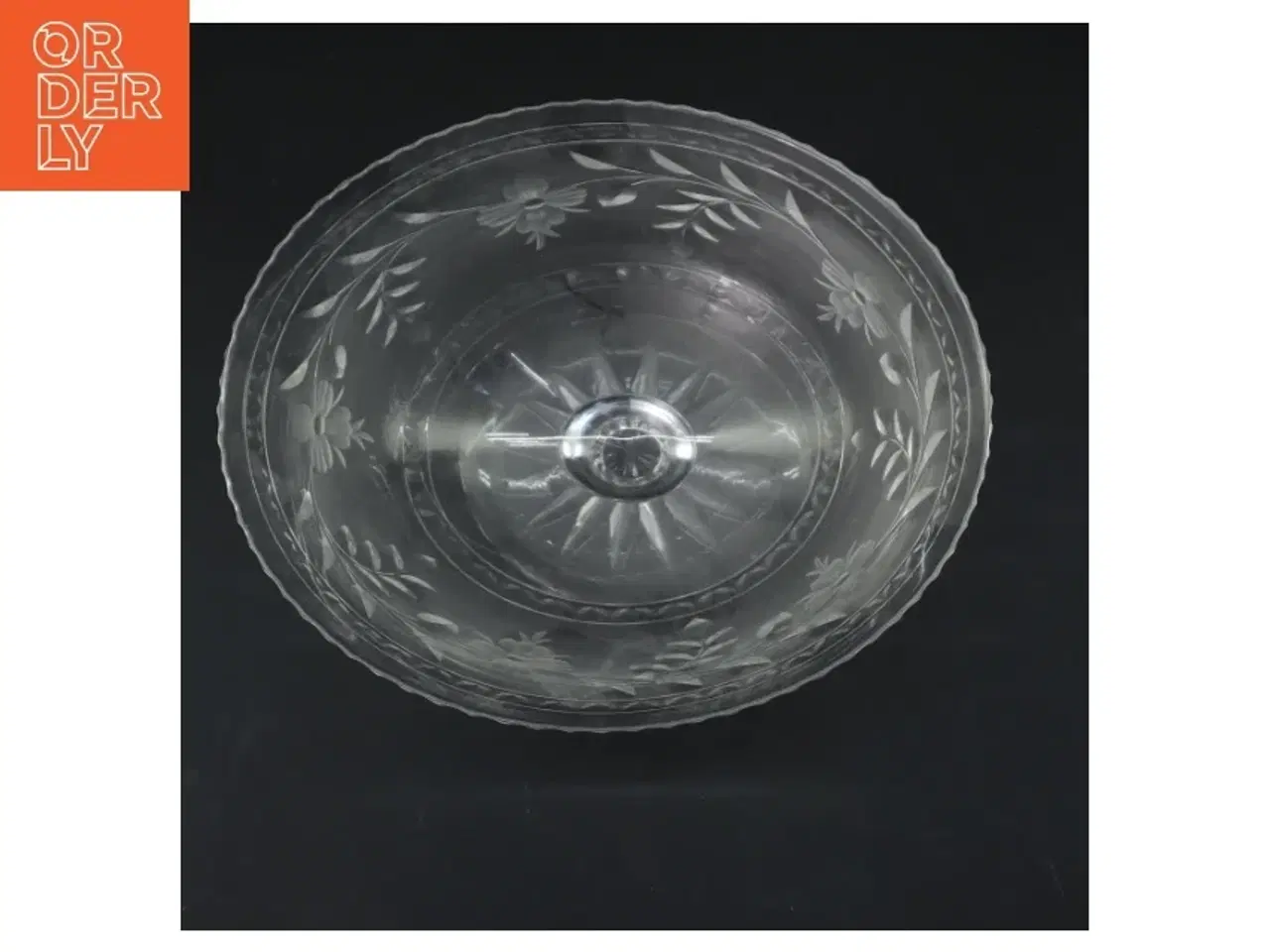 Billede 2 - Dekorativ glasskål på fod (str. Ø. 18,5 cm. længde. 14,5 cm)