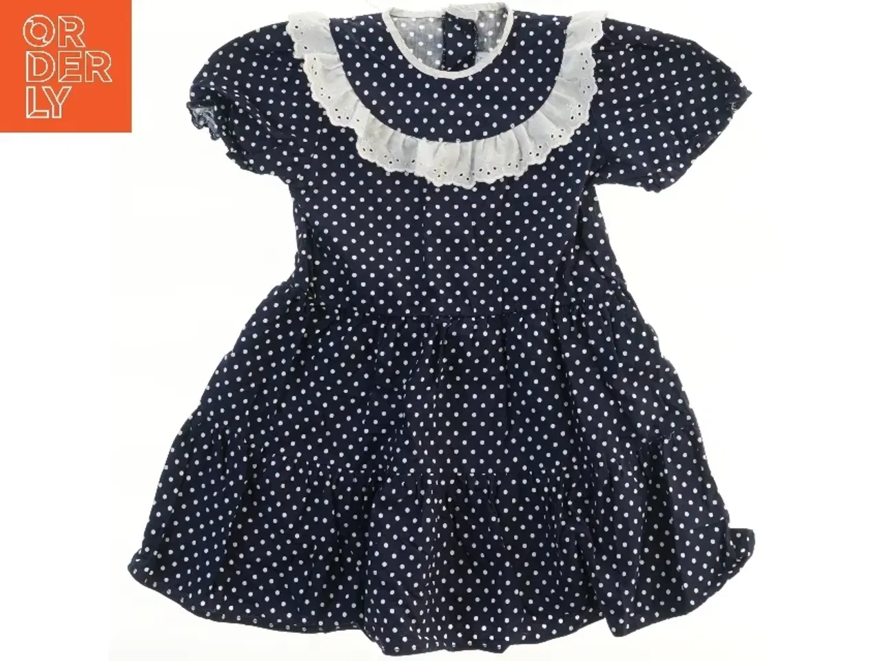 Billede 1 - Pige kjole med prikker (str. 104)