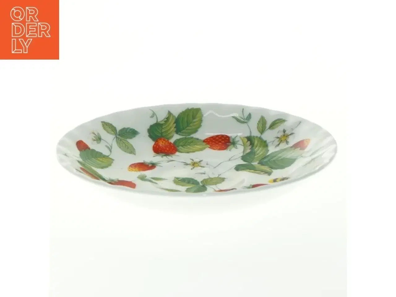 Billede 2 - Porcelæns tallerken med jordbærmotiv (str. 15x2,5 cm)