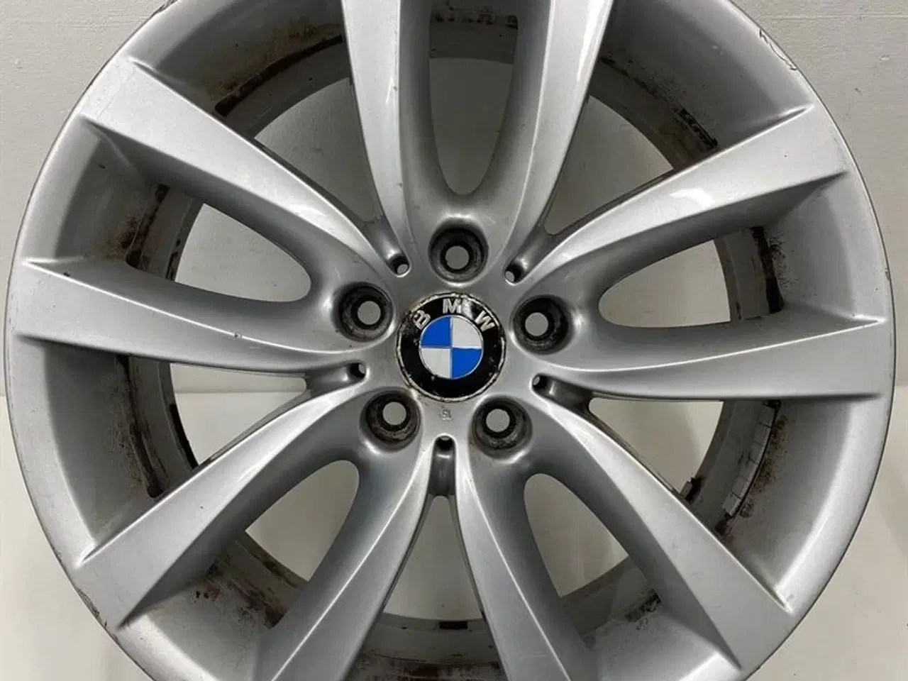 Billede 4 - 19" Org. BMW fælge uden dæk "V-Speiche 331" 4stk A64454 BMW E60 E61 E60LCI E61LCI F10 F11 F12 F13 F06 GC F10 LCI F11 LCI F06 GC LCI F12 LCI F13 LCI