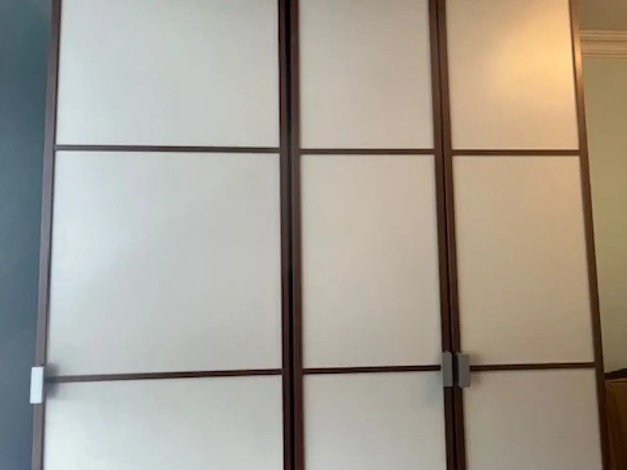 Billede 1 - Flot skab gives væk gratis