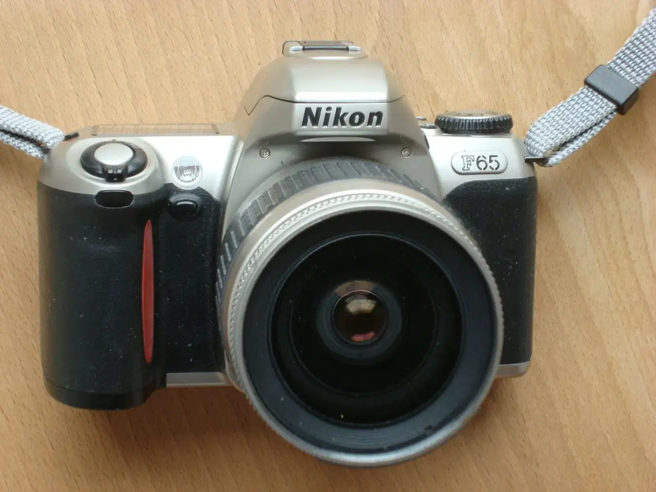 Billede 4 - Nikon F65 med 28 - 80 mm Nikon objektiv