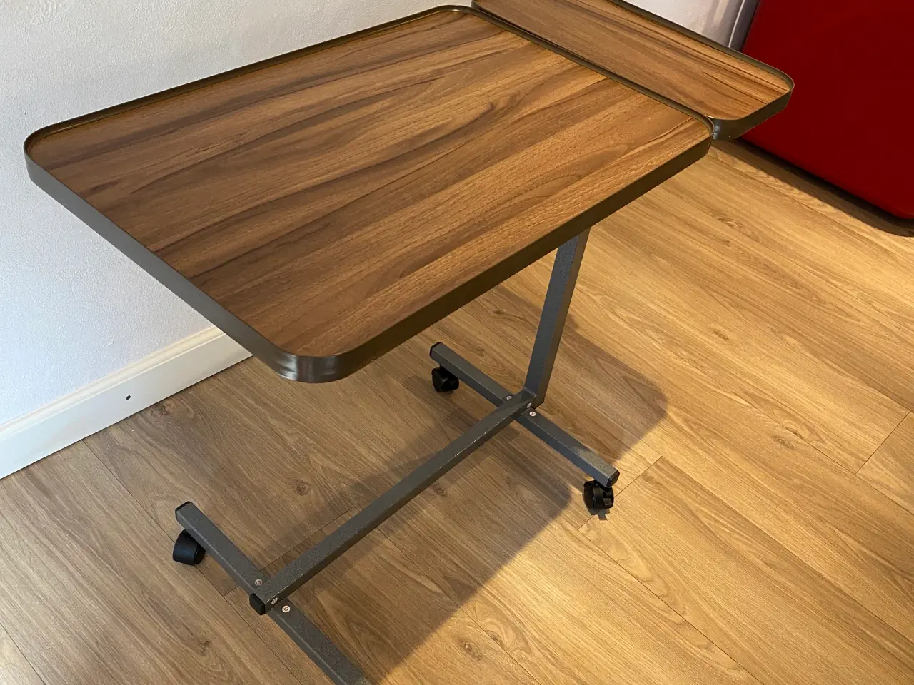 Billede 10 - 2 delt justerbar sengebord