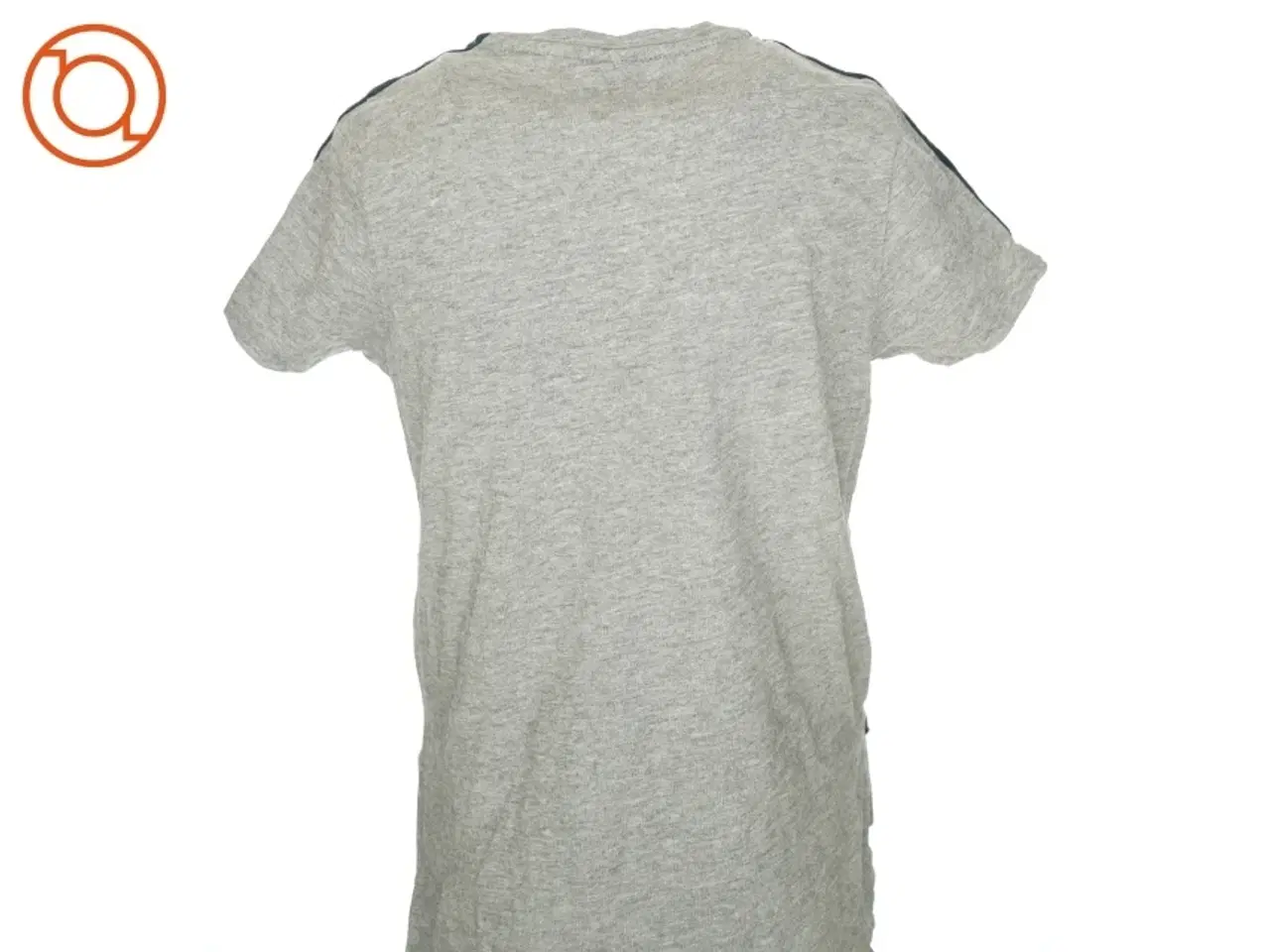 Billede 2 - T shirt fra Name It (str. 7-8 år)