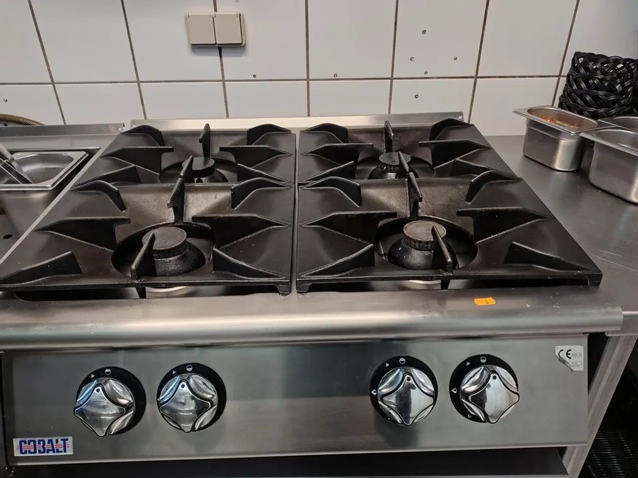 Billede 1 - Gaskomfur med fire blus  COBALT
