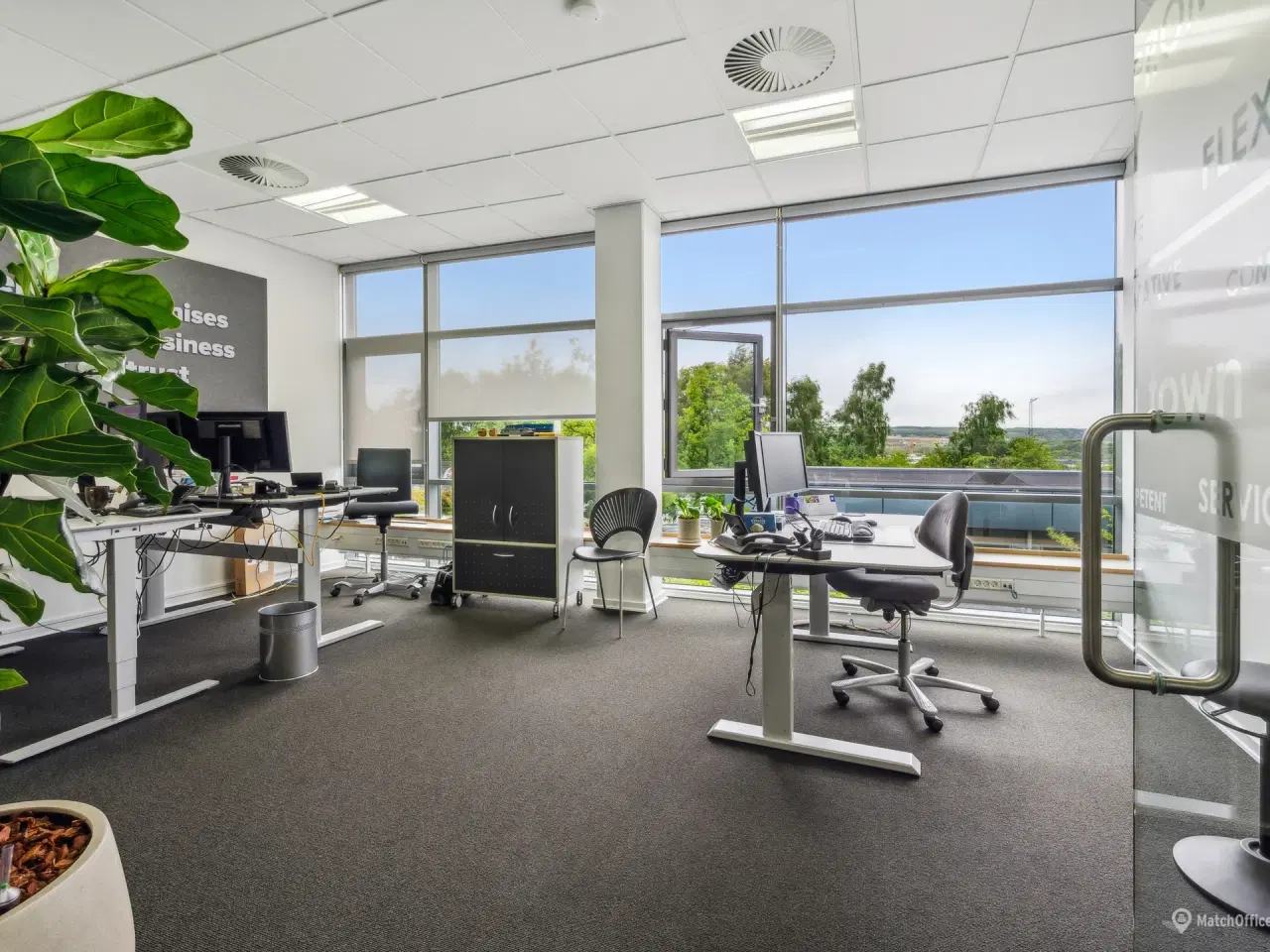 Billede 1 - Udsigtskontor i flerbrugerhus med kantine