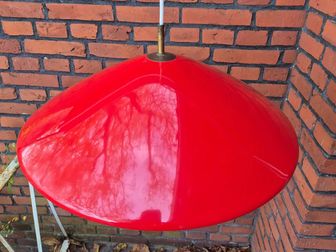 Billede 2 - Rød retrolampe med lækkert design