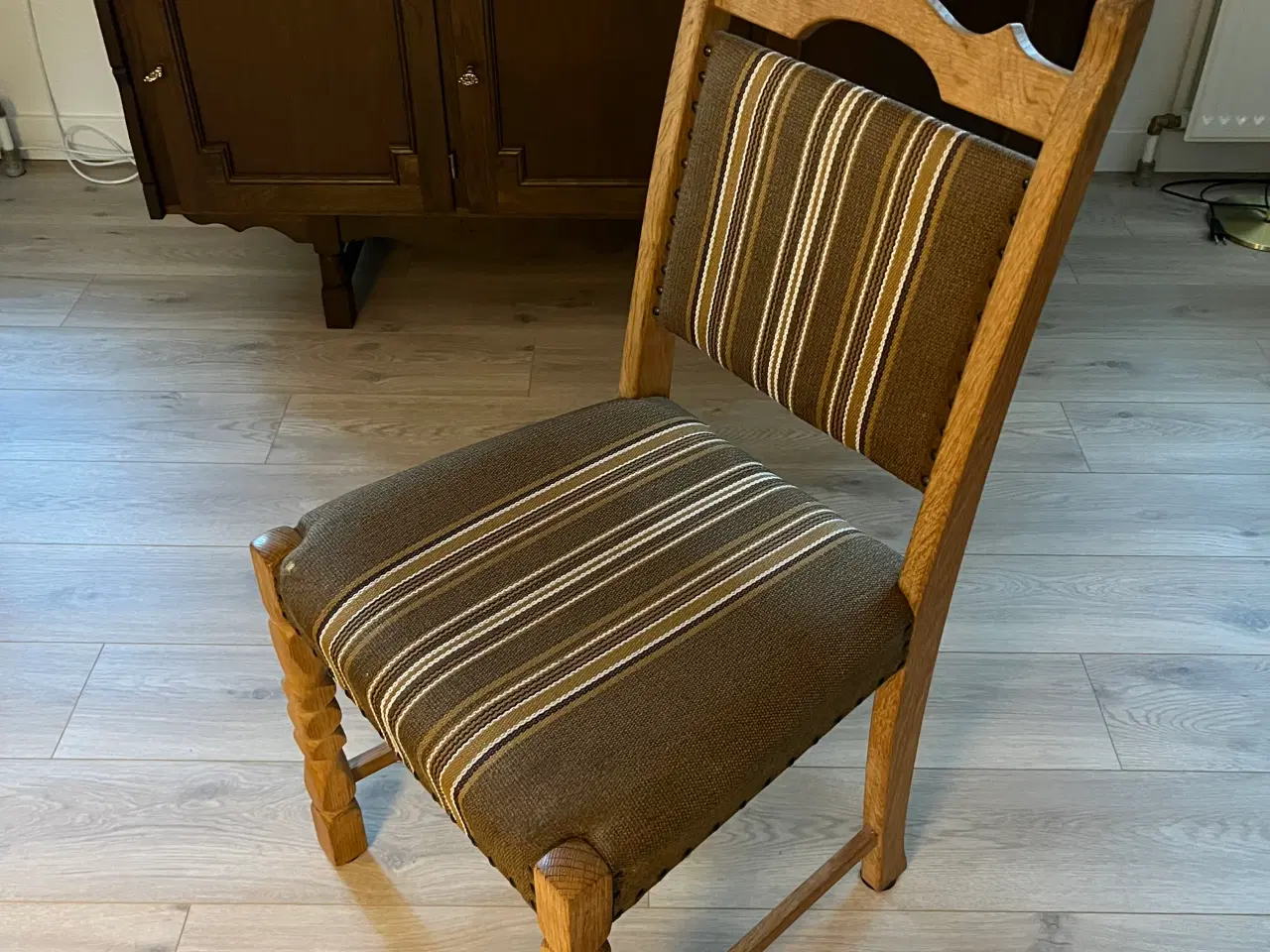 Billede 1 - 4 spisebordsstole til gratis afhentning 