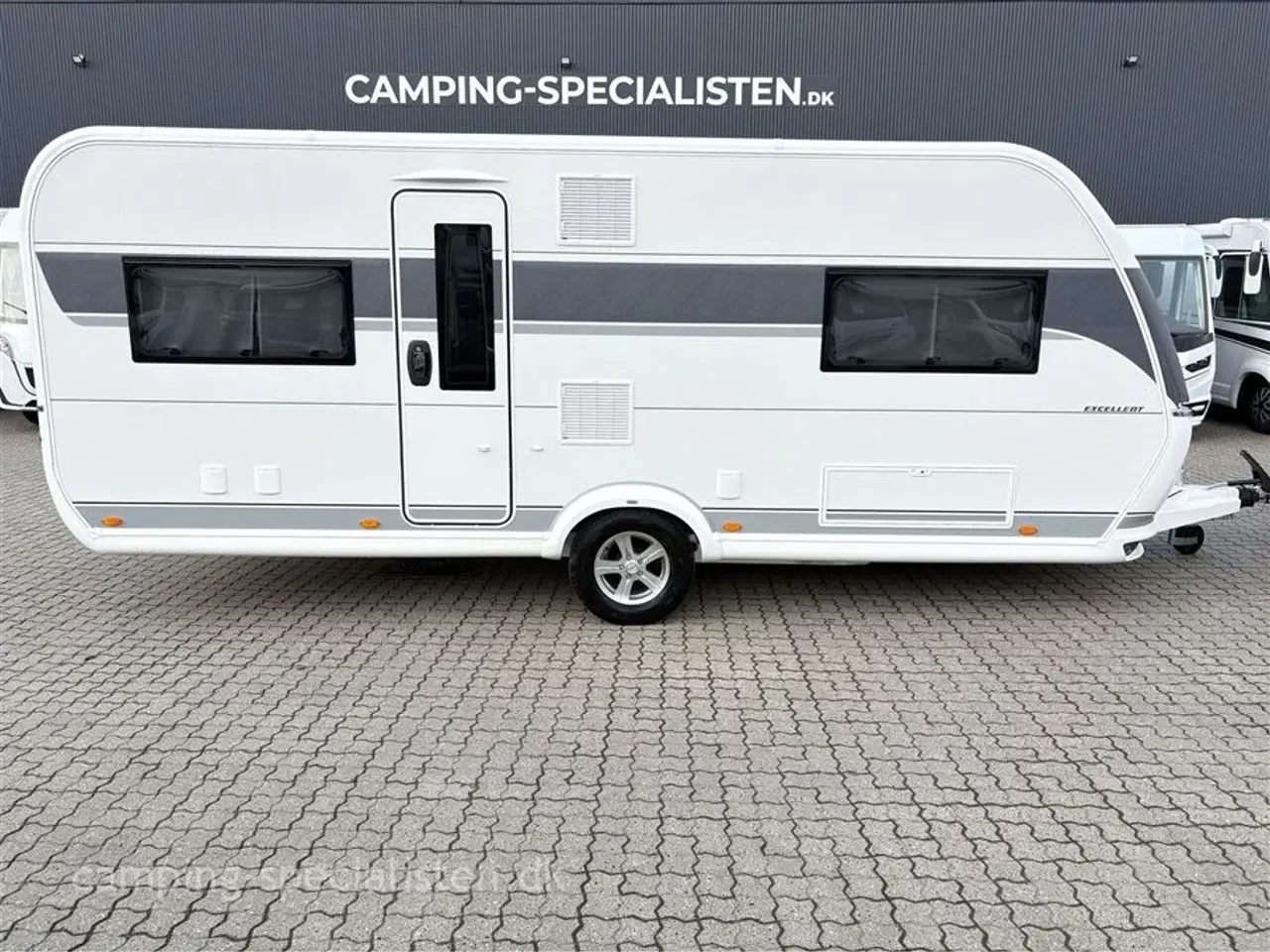 Billede 1 - 2026 - Hobby Excellent 560 CFe   2026 Hobby Excellent 560 CFe - Se den nu hos Camping-Specialisten.dk