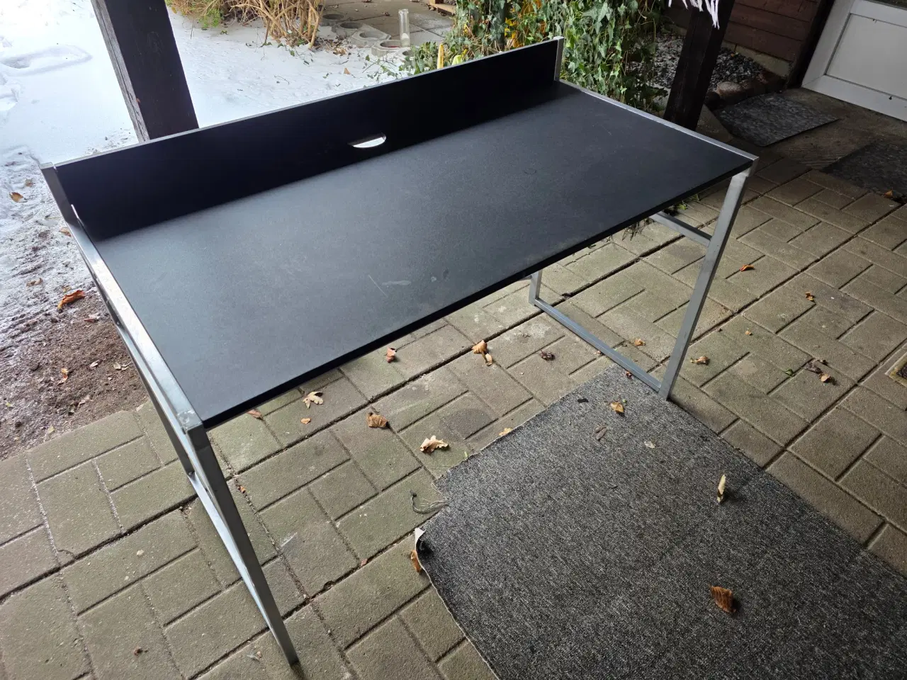 Billede 1 - Skrivebord fra Jysk