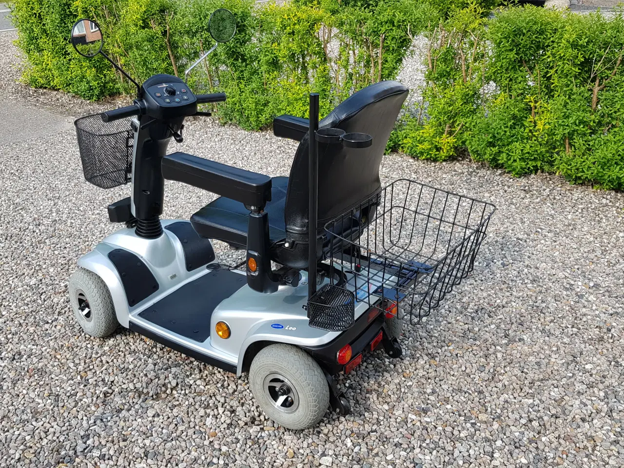 Billede 3 - 4 hjulet el-scooter med nye batterier