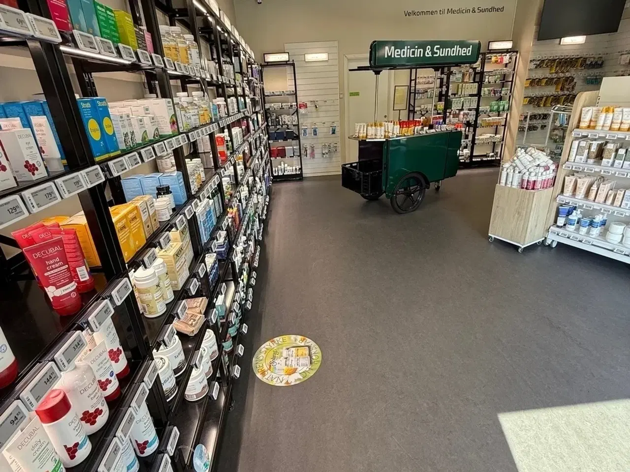 Billede 4 - Central beliggende butik Farum Hovedgade 48A