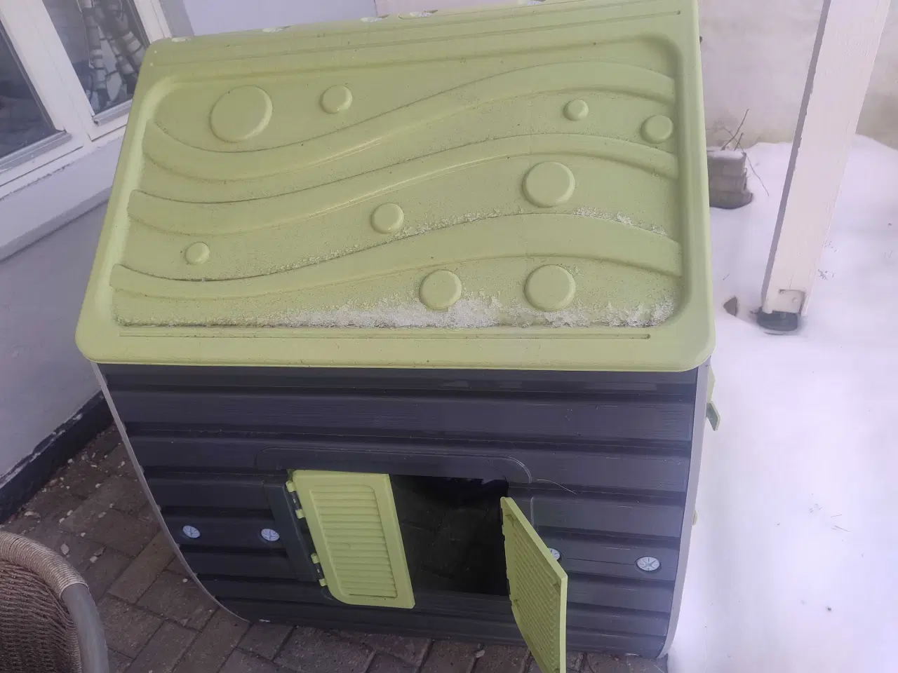 Billede 3 - Legehus plast 