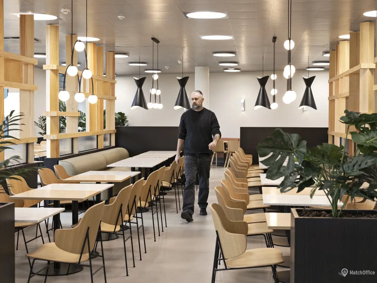 Billede 20 - Et kontorhus med udsigt lys og luft