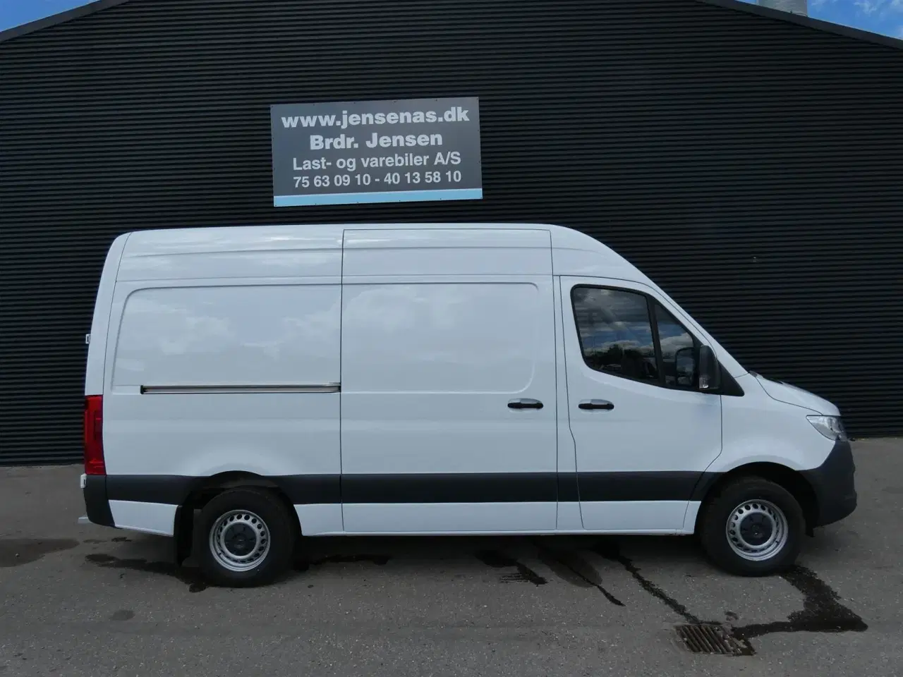 Billede 2 - Mercedes-Benz Sprinter 317 2,0 CDI A2 H2 RWD 9G-Tronic 170HK Van Aut.