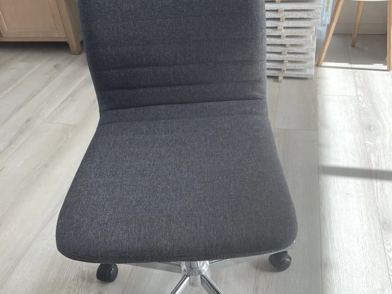 Billede 4 - Kontorstol grå 