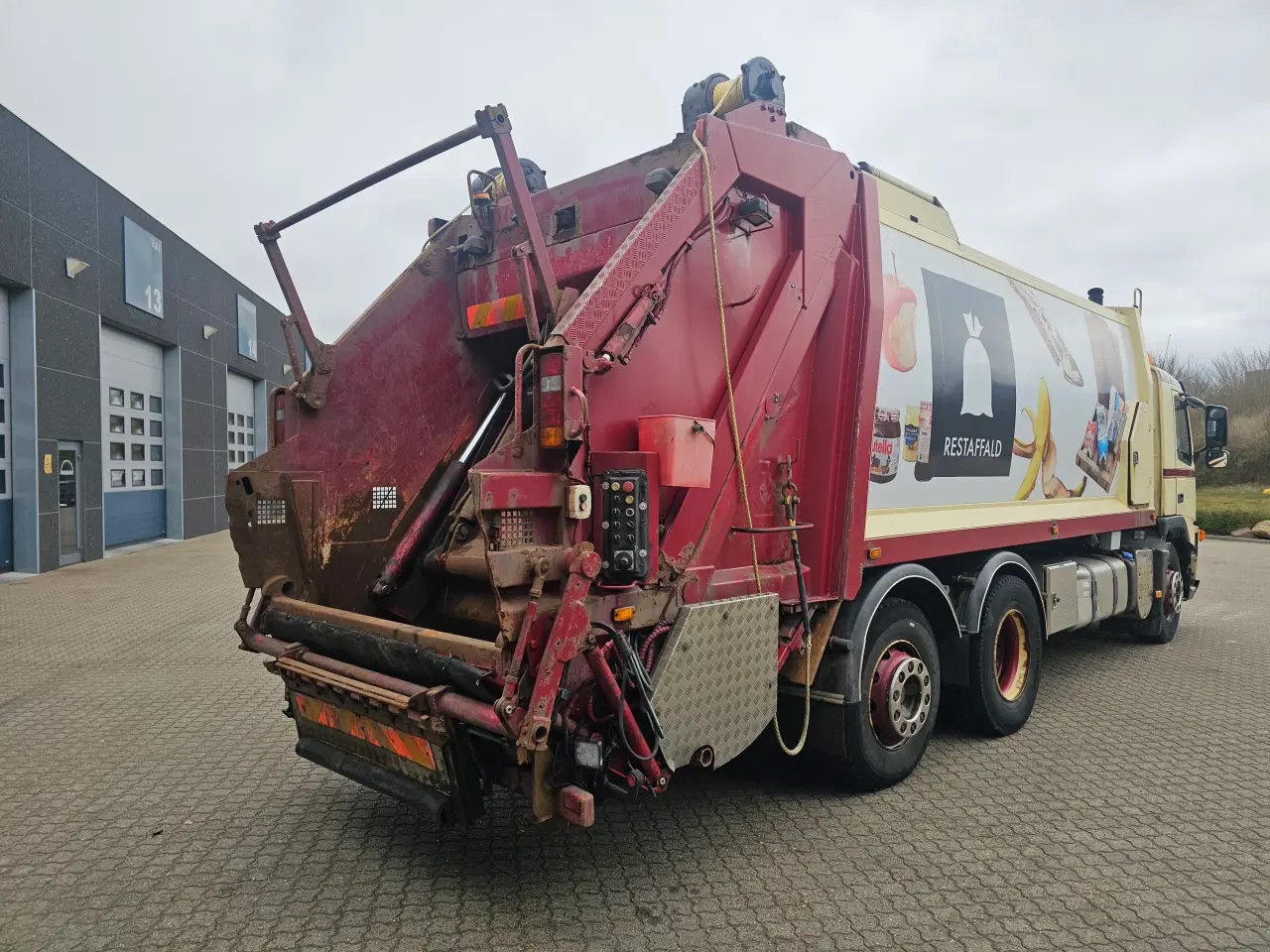 Billede 8 - Volvo FM9 6x2, Renovation