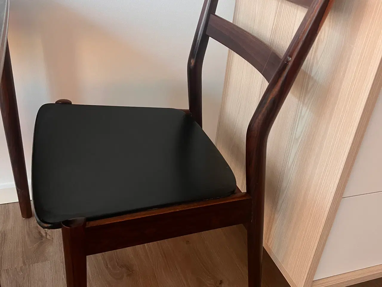 Billede 3 - Palisander spisebord + tillægsplade + 6 stole