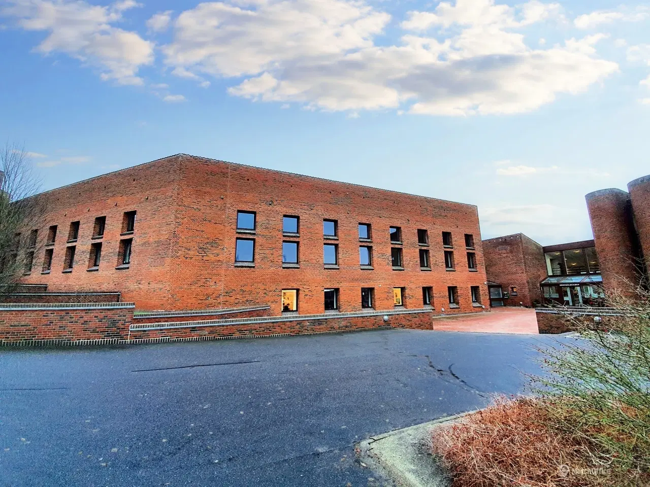 Billede 3 - 1.045 kvm kontor med skønneste beliggenhed